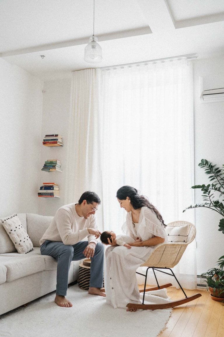 Choosing An Amazing Outfit for your In-Home Newborn Photo Session